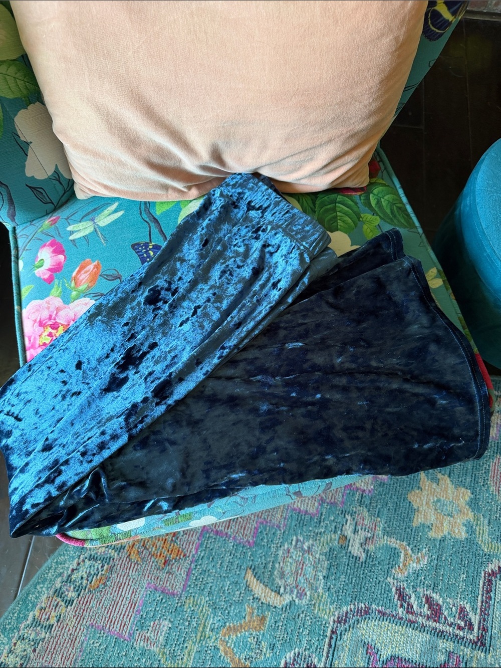 Daisy Del Sol Crushed Velvet flair leggings - Deep Blue NWOT